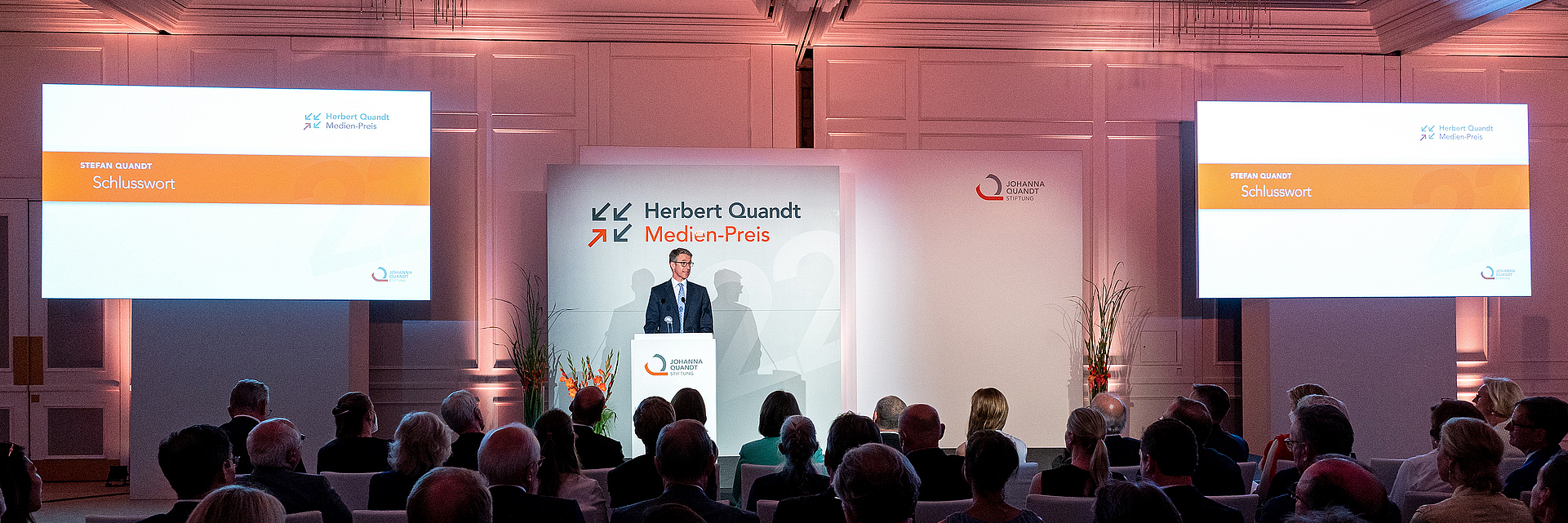 Medien-Preis 2022 Hintergrund Medien-Preis 2022 Hintergrund
